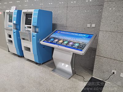 触摸一体机都有哪些应用需求效果图