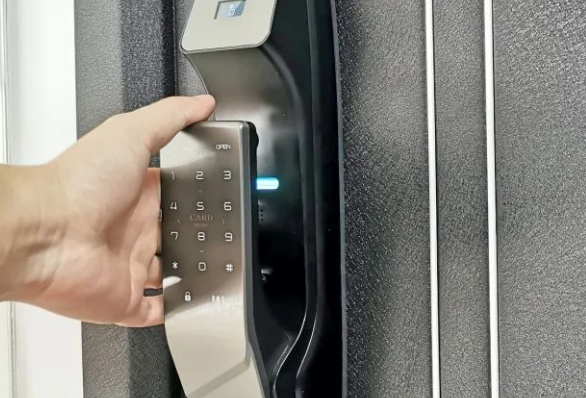 数字锁助力智能环保锁减少碳足迹。效果图